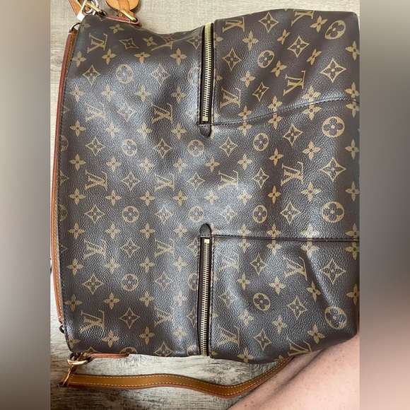 Louis Vuitton Melie - Picture 13 of 16